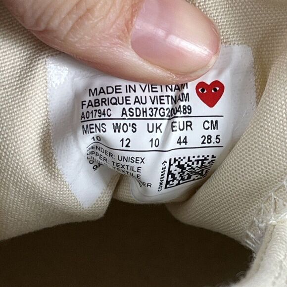 Converse Chuck Taylor All-Star 70 Hi CDG PLAY White Red Mens Sz 10 Womens Sz 12 - Picture 8 of 10